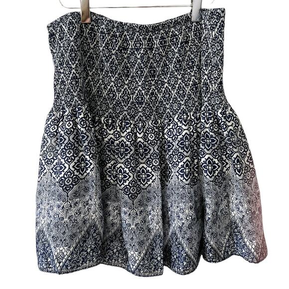 Max Studio casual Smocked waist Mini Skirt blue ikat print L - Picture 1 of 4